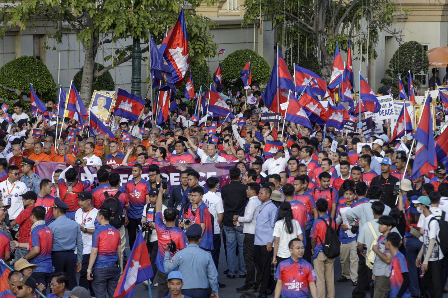 Conflit frontalier entre le Cambodge et la Thaïlande: Plus de 500 000 personnes déplacées, selon Phnom Penh