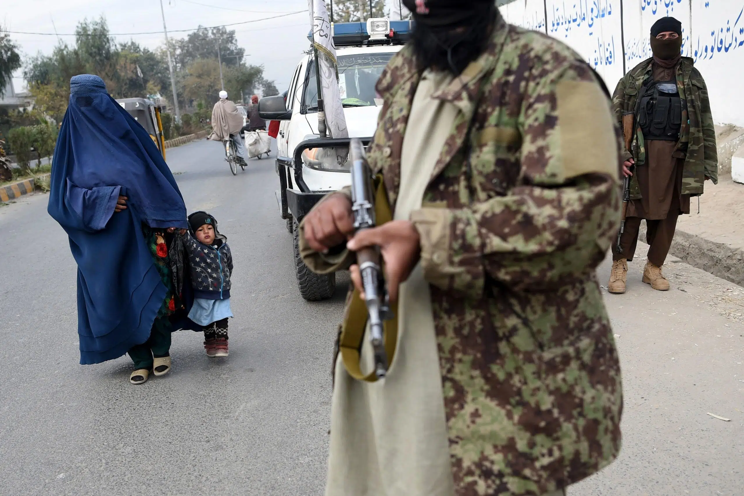 Afghanistan : un garçon de 13 ans forcé par les talibans à tuer l’assassin de sa famille