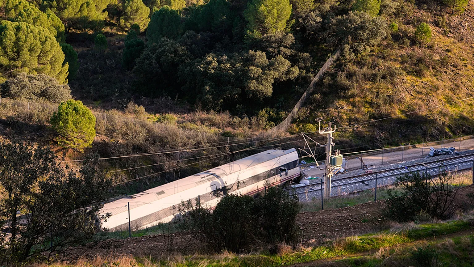 Tragédie ferroviaire à Adamuz : un 43ᵉ corps retrouvé