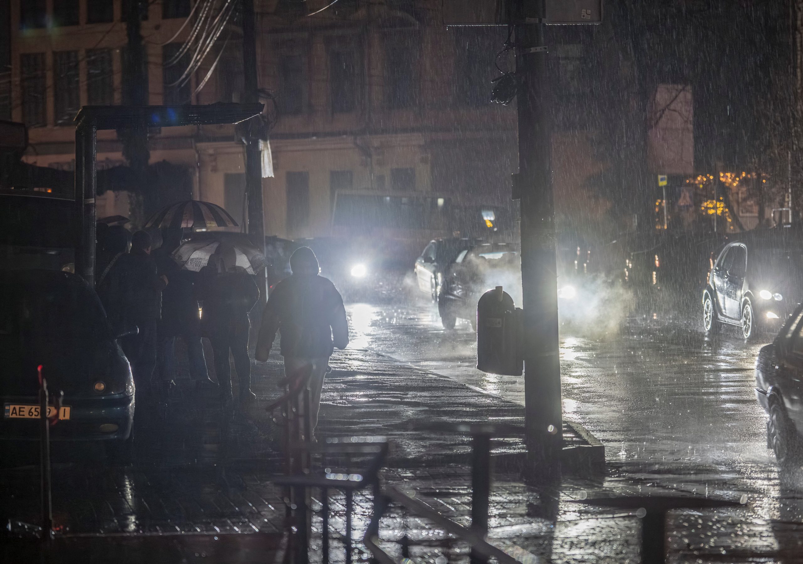 Ukraine : les frappes russes sur l’énergie plongent le pays dans le froid