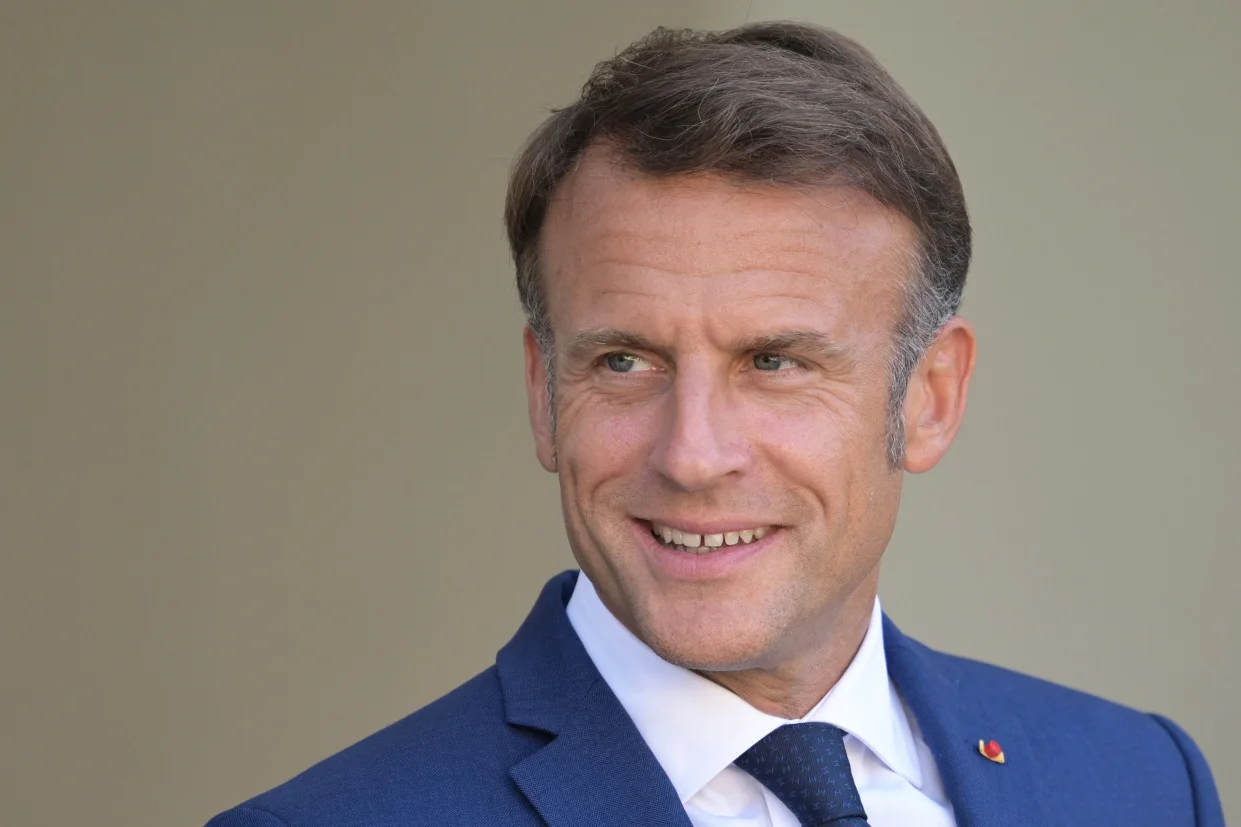 Marche à Lyon : Emmanuel Macron appelle au calme