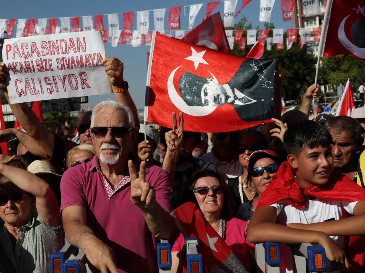 Turquie : le maire d’opposition de Bursa placé en garde à vue pour corruption