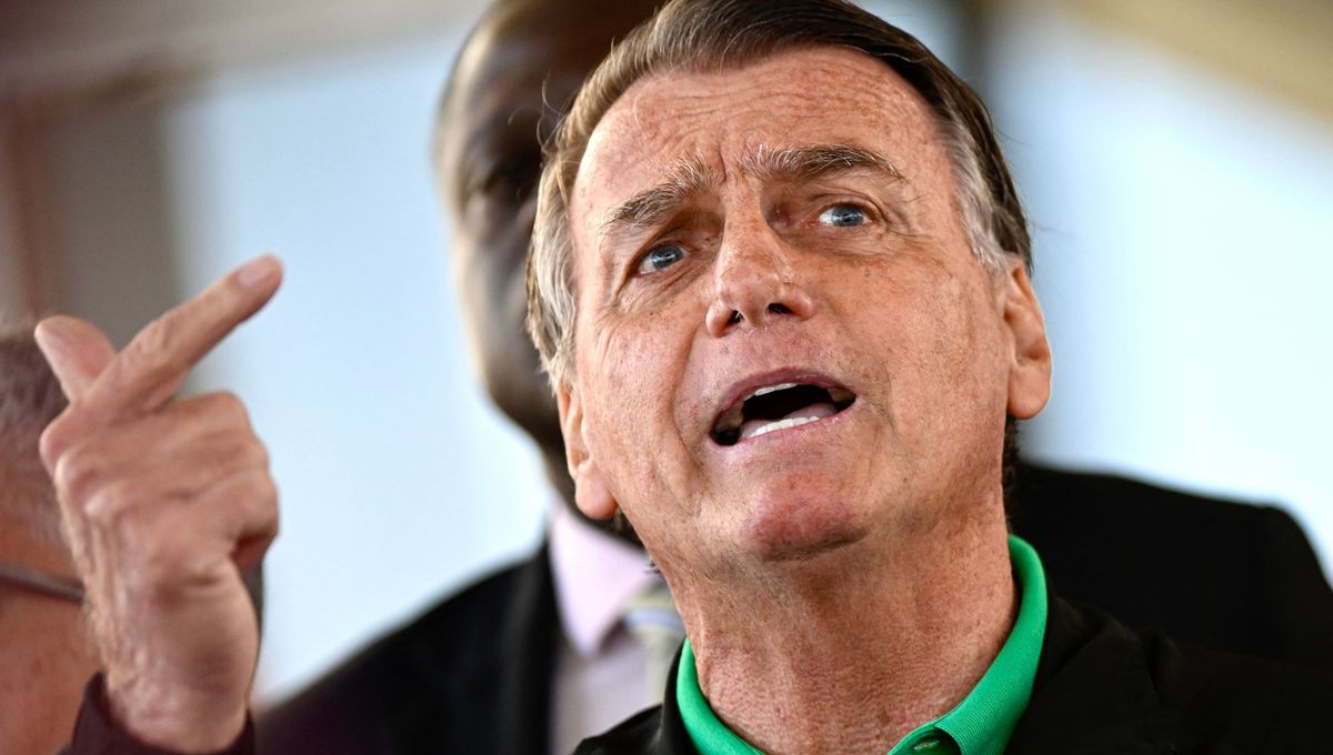 Brésil : la justice annule la visite d'un conseiller de Trump à Jair Bolsonaro en prison