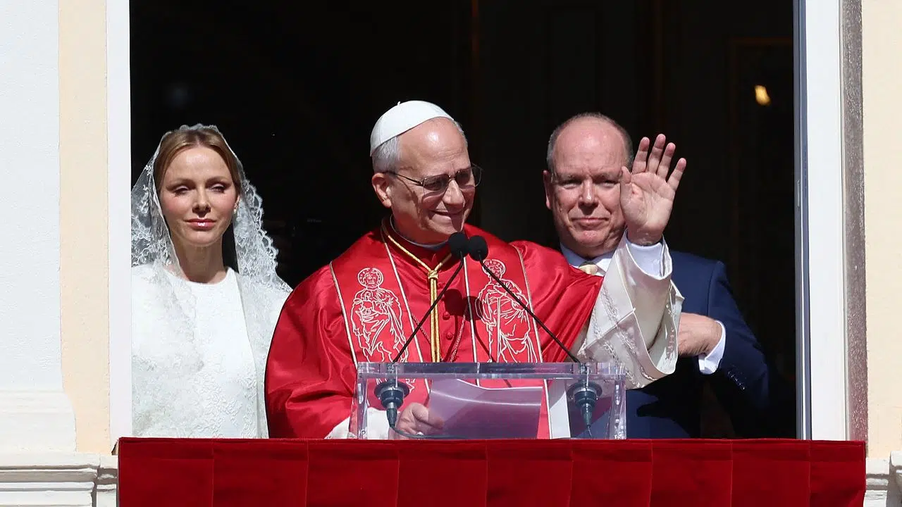 Le pape Léon XIV accueilli en grande pompe à Monaco pour une visite historique
