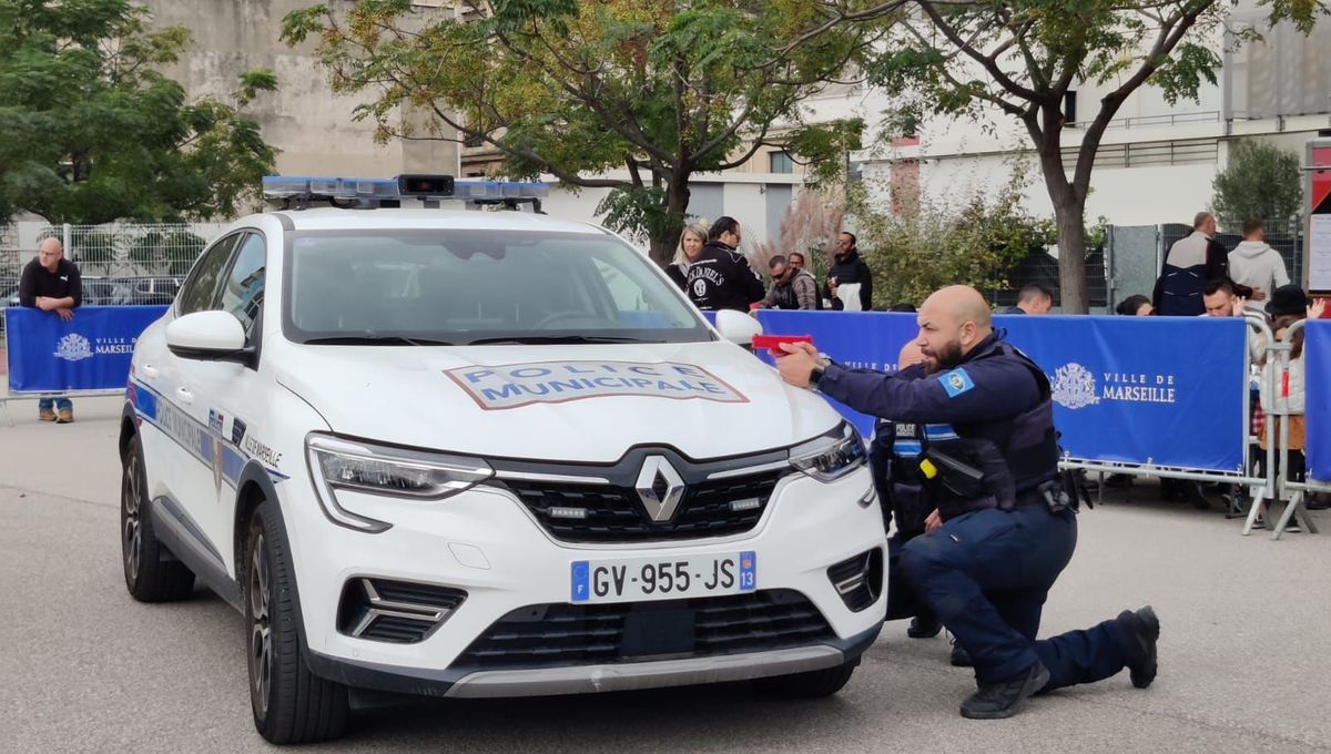 Marseille : un gérant d’épicerie blessé par des tirs, deux mineurs interpellés