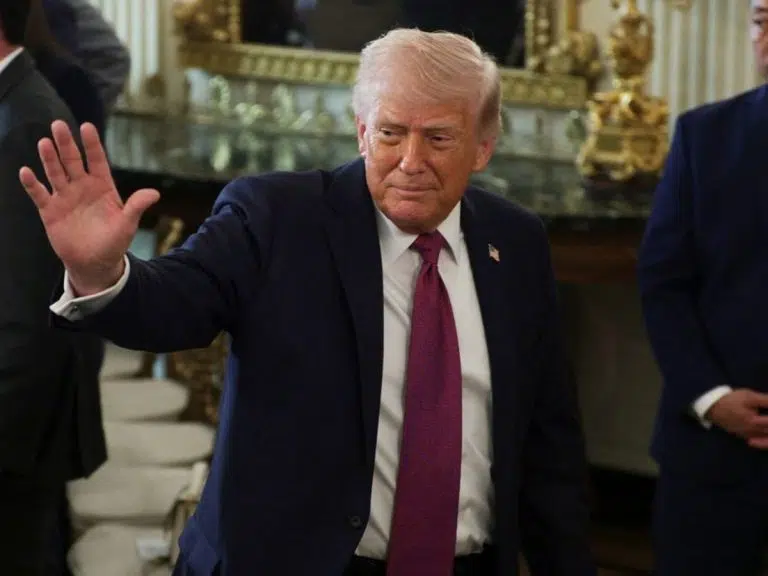 Donald Trump annule à la dernière minute une mission au Pakistan pour parler avec l’Iran