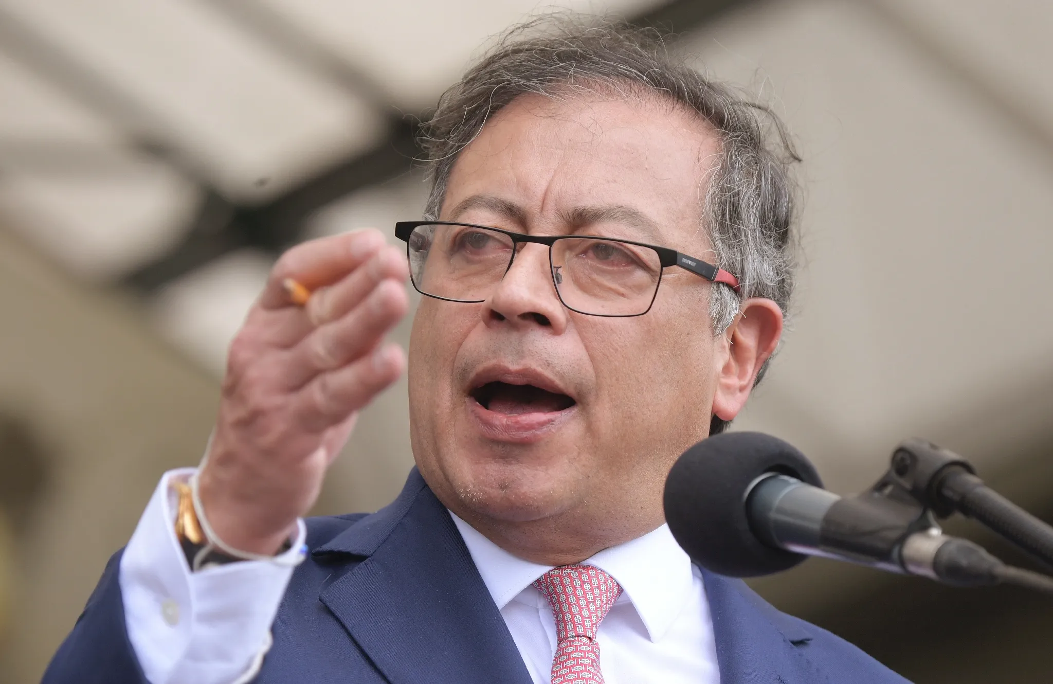 Colombie : tensions politiques autour d'accusations d'écoutes illégales à l'approche de la présidentielle