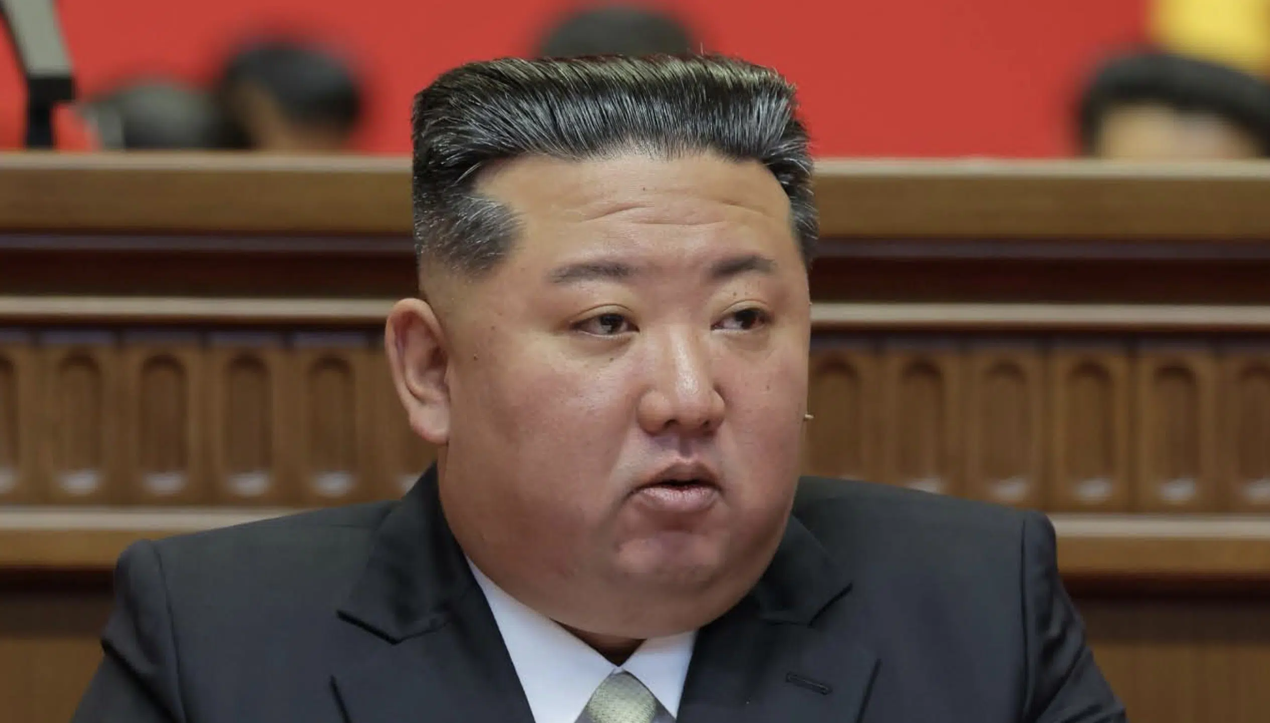 Ukraine : Kim Jong-un réaffirme son soutien militaire total à la Russie