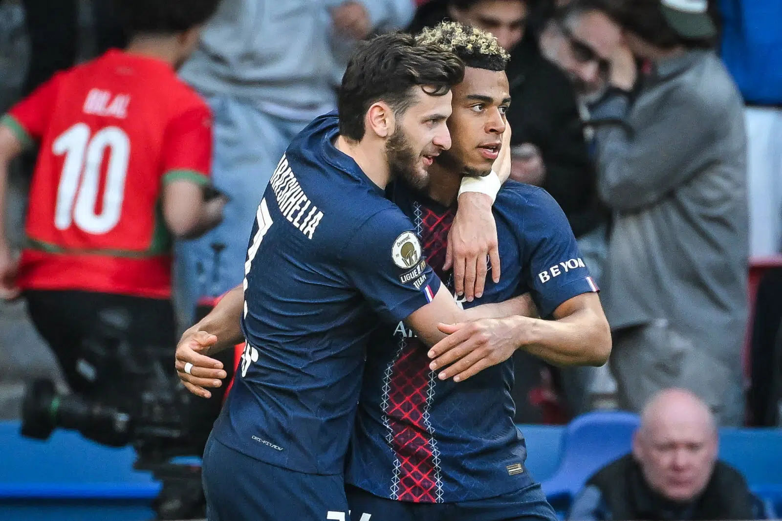 Le PSG domine Nantes (3-0) et creuse l’écart en tête de la Ligue 1