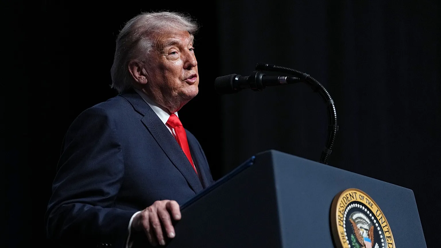 États-Unis : Donald Trump évoque une « reddition » de Cuba