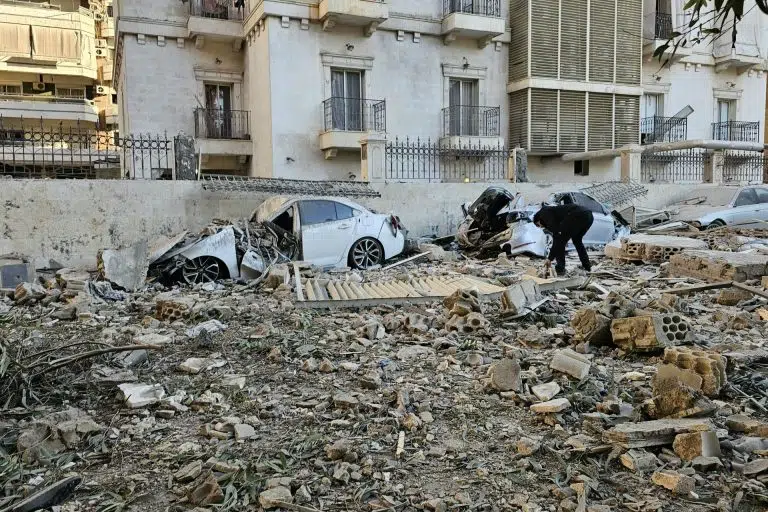 Escalade Israël–Hezbollah : un soldat tué et des menaces de représailles massives
