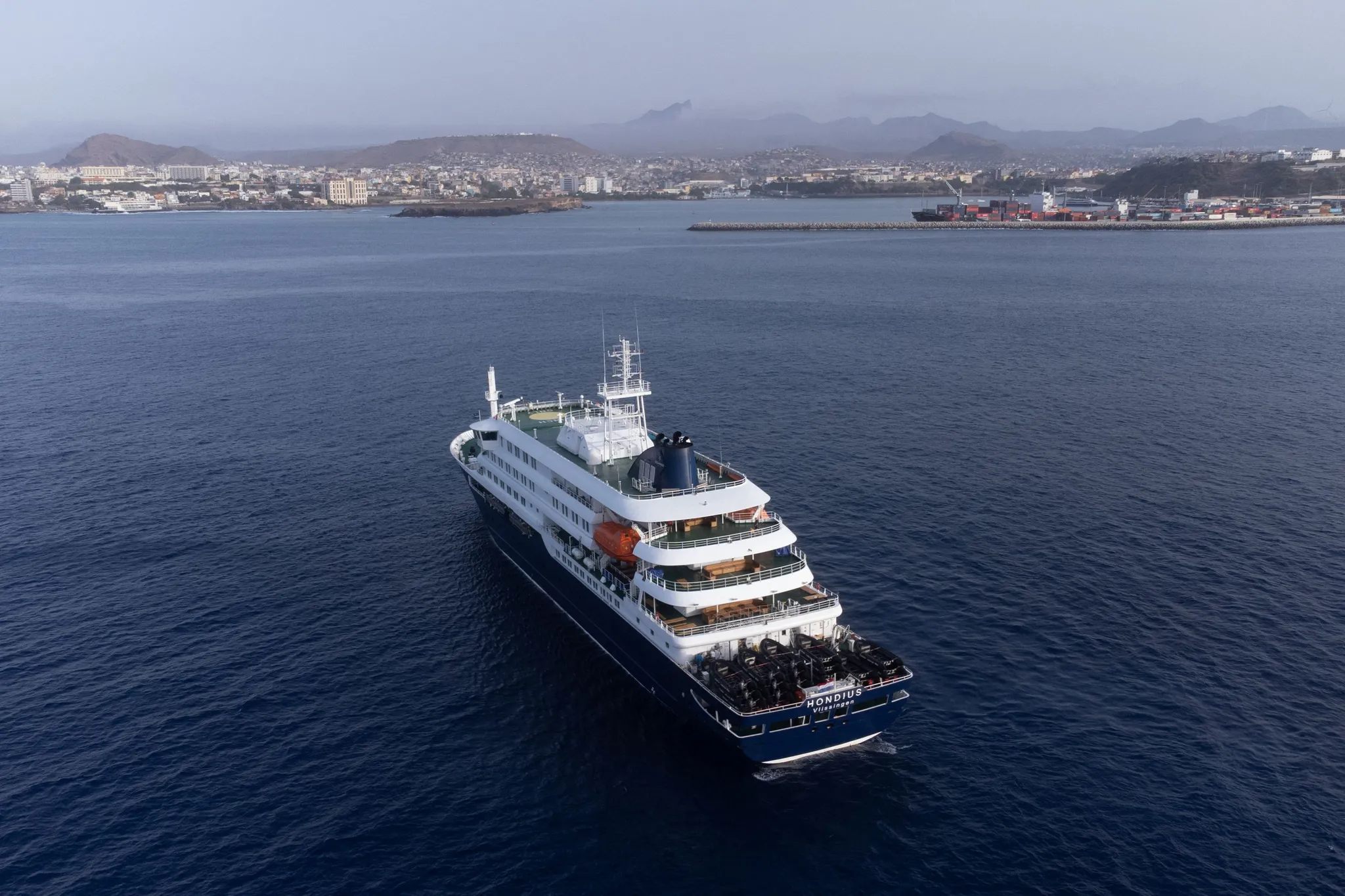 Hantavirus à bord du MV Hondius : évacuations sanitaires et alerte internationale en cours