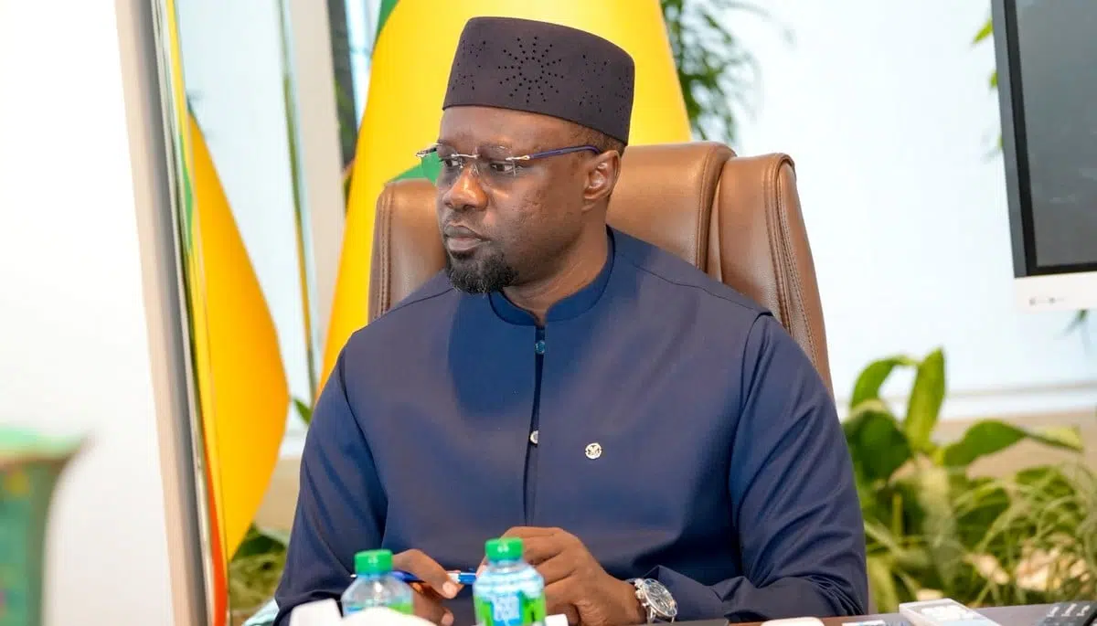 Sénégal : Sonko défend une ligne ferme sur l’homosexualité et rassure sur la dette publique