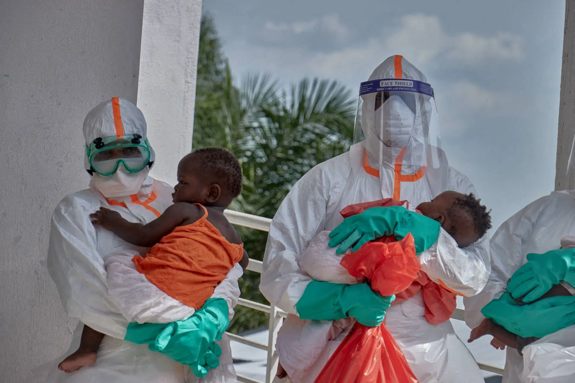 Ebola : plus de 1.000 cas en RDC et un premier cas confirmé en France