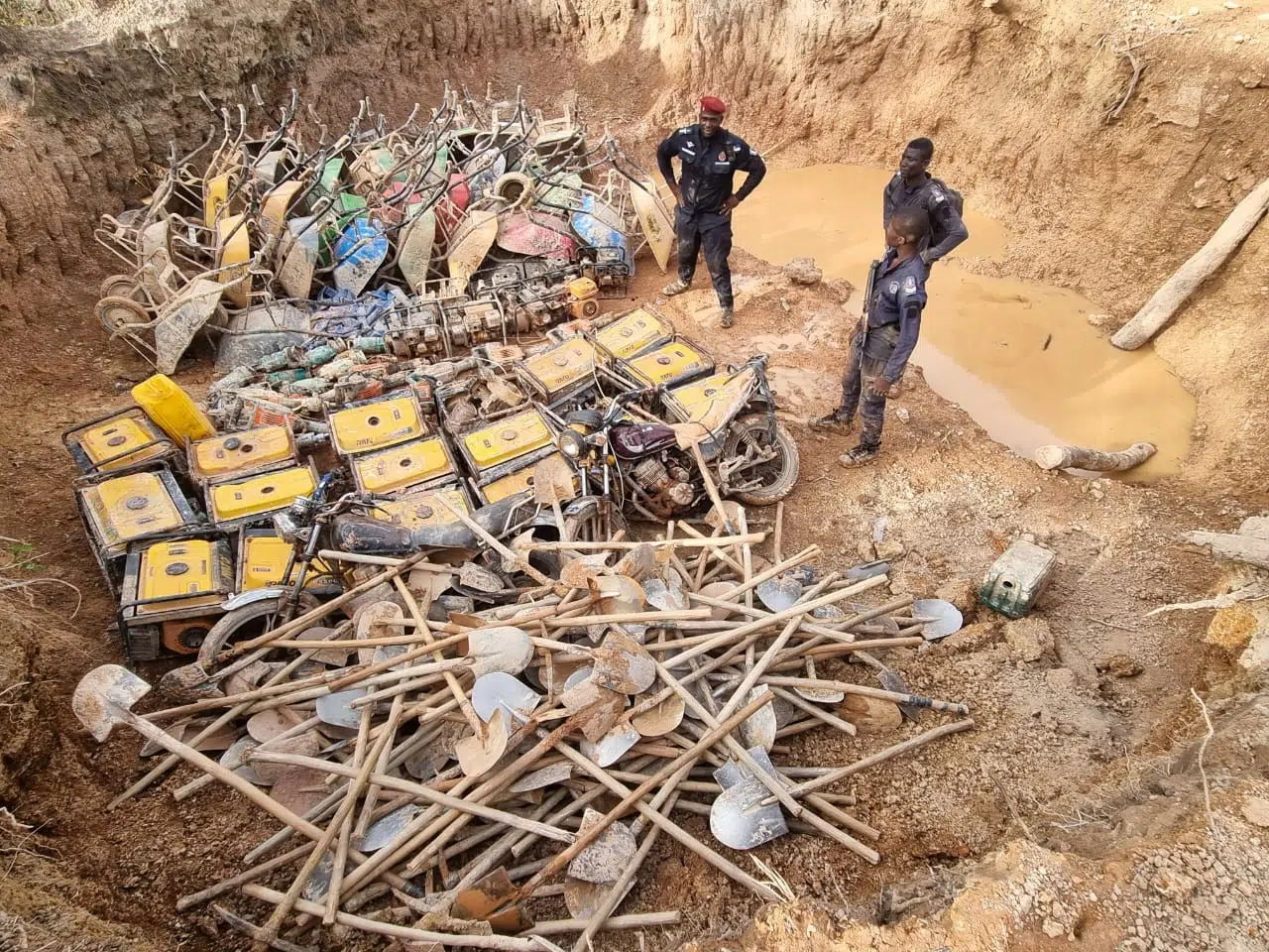 Orpaillage illégal en Côte d'Ivoire : le Conseil national de sécurité durcit la riposte